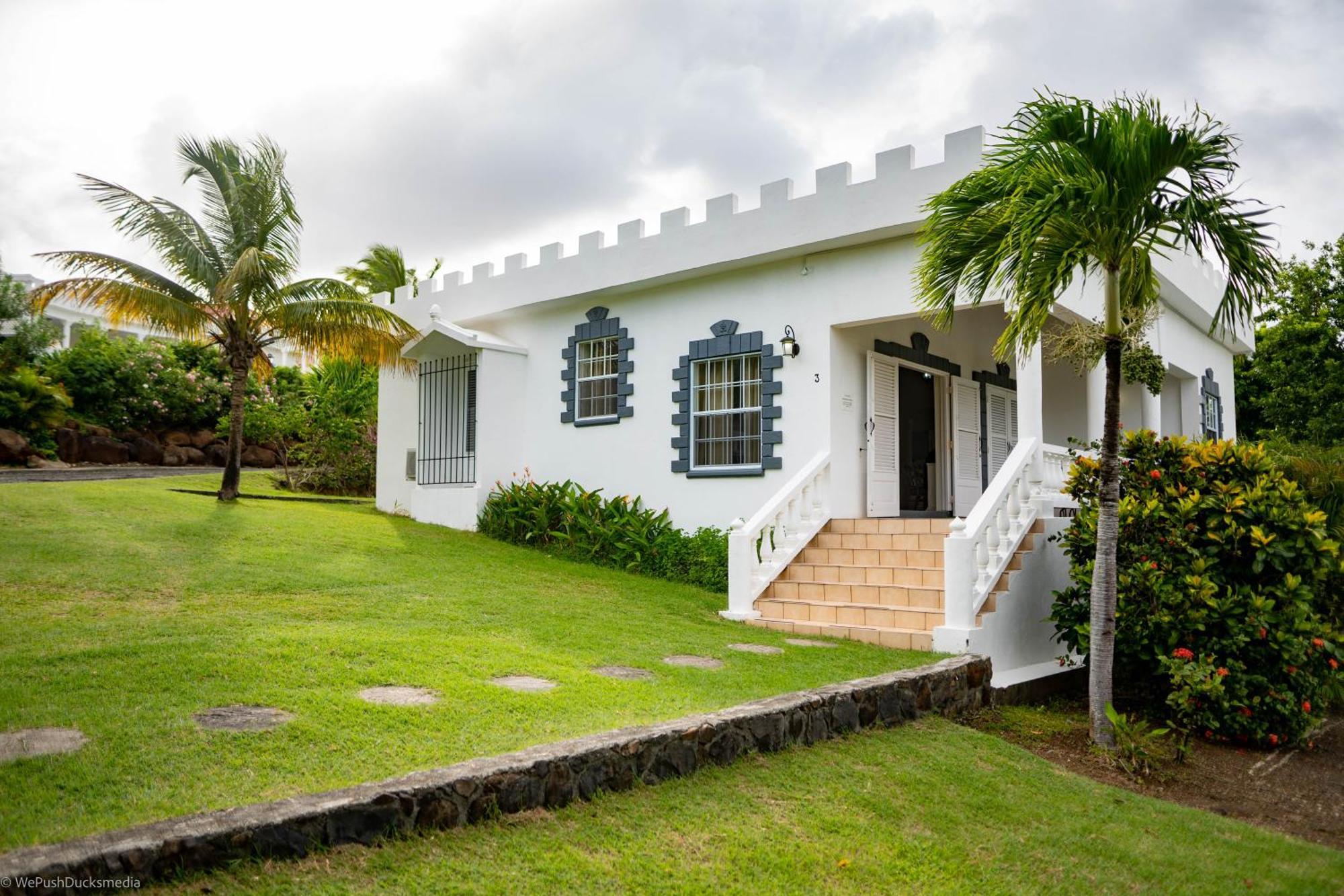 Castles In Paradise Villa Resort Vieux Fort Exteriör bild