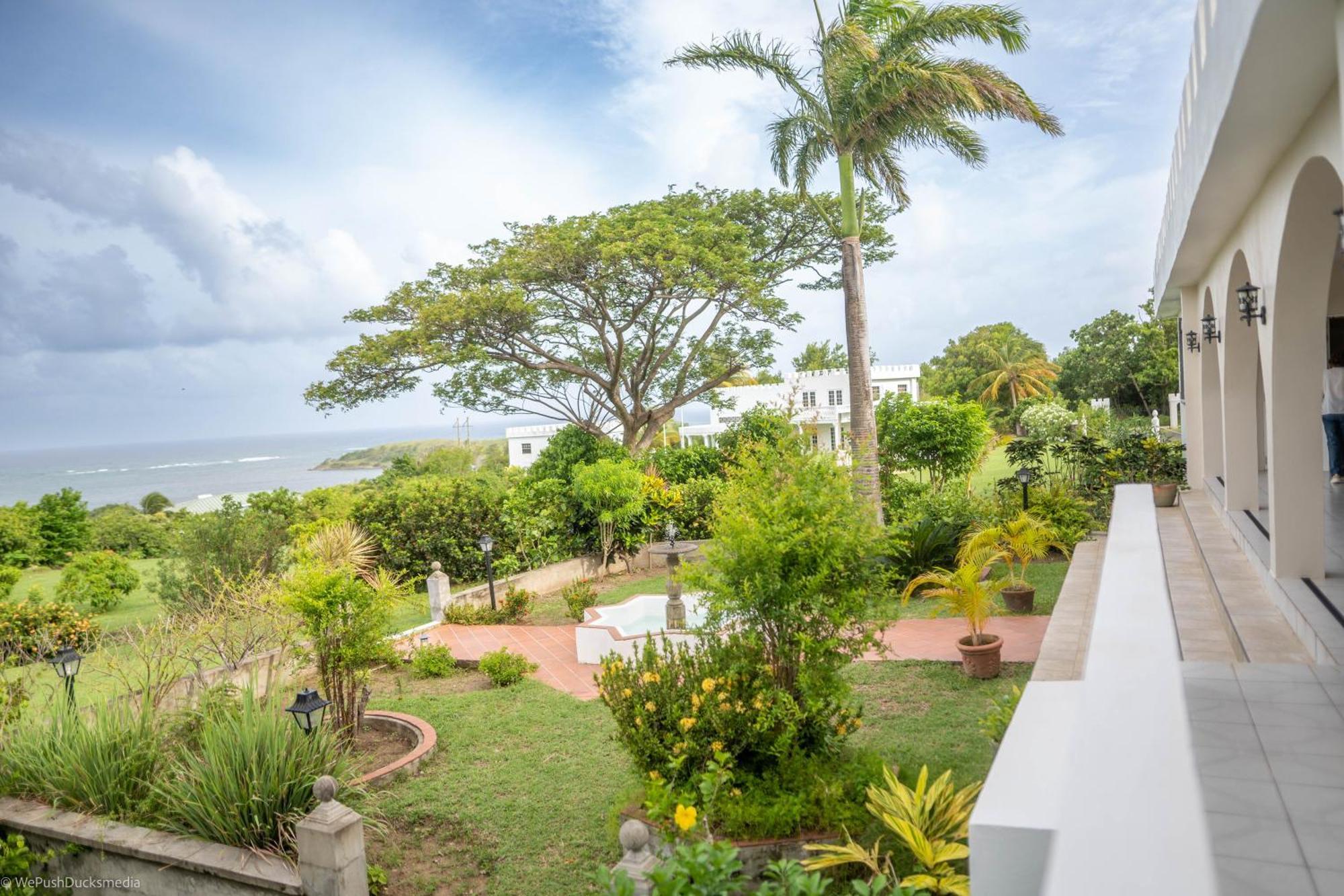 Castles In Paradise Villa Resort Vieux Fort Exteriör bild